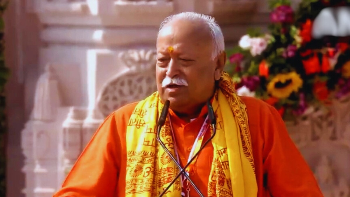 राम मंदिर पर धर्म ध्वज फहरा RSS चीफ मोहन भागवत क्या बोले? सामने बैठे थे PM मोदी और CM योगी