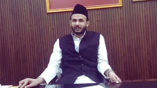 उधर अयोध्या में राम मंदिर पर हुआ ध्वजारोहण इधर संभल के सपा सांसद जियाउर्रहमान कहने लगे ऐसी बातें UP Tak