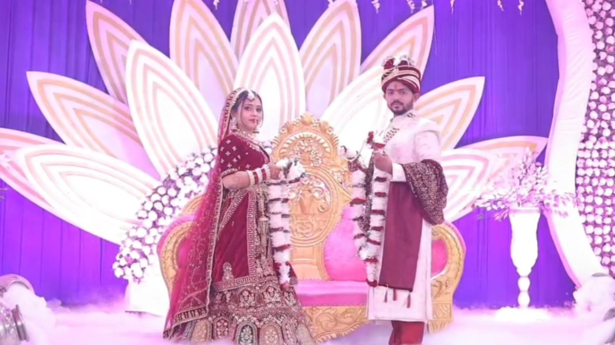 चांदनी ने बीच शादी तोड़ दी वरमाला और दूल्हे रोहित समेत बारात को लौटाया! वाराणसी की इस लड़की को आप भी करेंगे सलाम