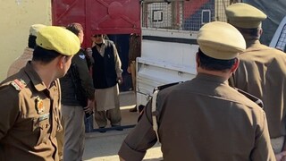 सात साल पुराने इस केस में आजम खान को मिली राहत, सुनवाई से पहले बंदी वाहन में बैठने से कर दिया था इनकार UP Tak