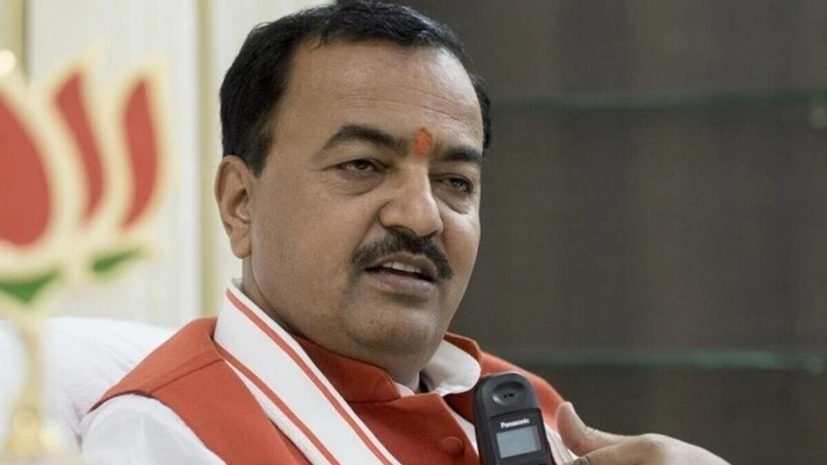 किसी विपक्ष के बहकावे में ना आएं...SIR के काम में लगे BLO's से डिप्टी सीएम केशव मौर्य ने ये क्या कह दिया? SIR, SIR campaign, BLO, BLO officer, Keshav Prasad Maurya, Deputy CM Keshav Prasad Maurya, Deputy Chief Minister Keshav Prasad Maurya, एसआईआर, एसआईआर अभियान, बीएलओ, बीएलओ अधिकारी, केशव प्रसाद मौर्य