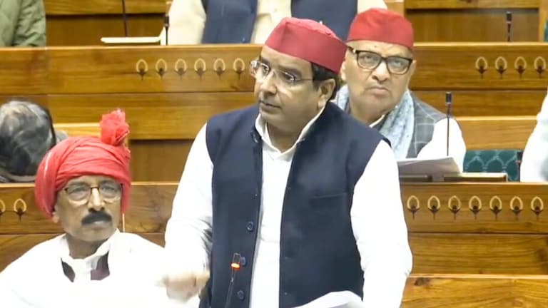 सांसद धर्मेंद्र यादव के पास उस जाति के माफियाओं की लिस्ट जिन्हें गिफ्ट की गईं करोड़ों की गाड़ियां? इस दावे से मचा हड़कंप UP Tak