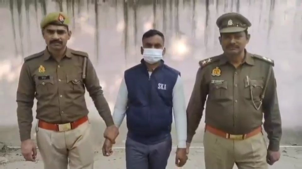 आशीष ने चचेरे भाई की पत्नी नीलम को नोएडा भगा की शादी फिर उसके दोनों बच्चों को नाले में फेंक आया!