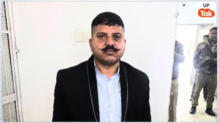 वर्दी फाड़ दूंगा... रात 3 बजे नशे में धुत करणी सेना उपाध्यक्ष योगेंद्र राणा ने पुलिस वालों को धमकाया! पूरी कहानी क्या है Photo: Yogendra Rana