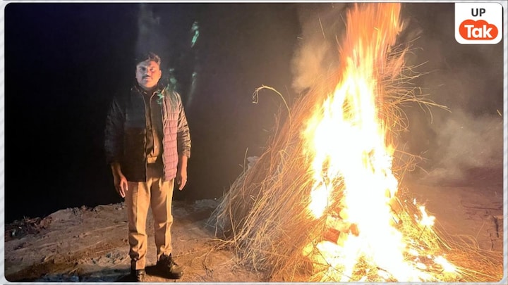 देवरिया के राम नक्षत्र उपाध्याय के भाइयों ने उनके अंतिम संस्कार से किया इनकार, वजह जान लेंगे तो सोच में पड़ जाएंगे last rites done by police