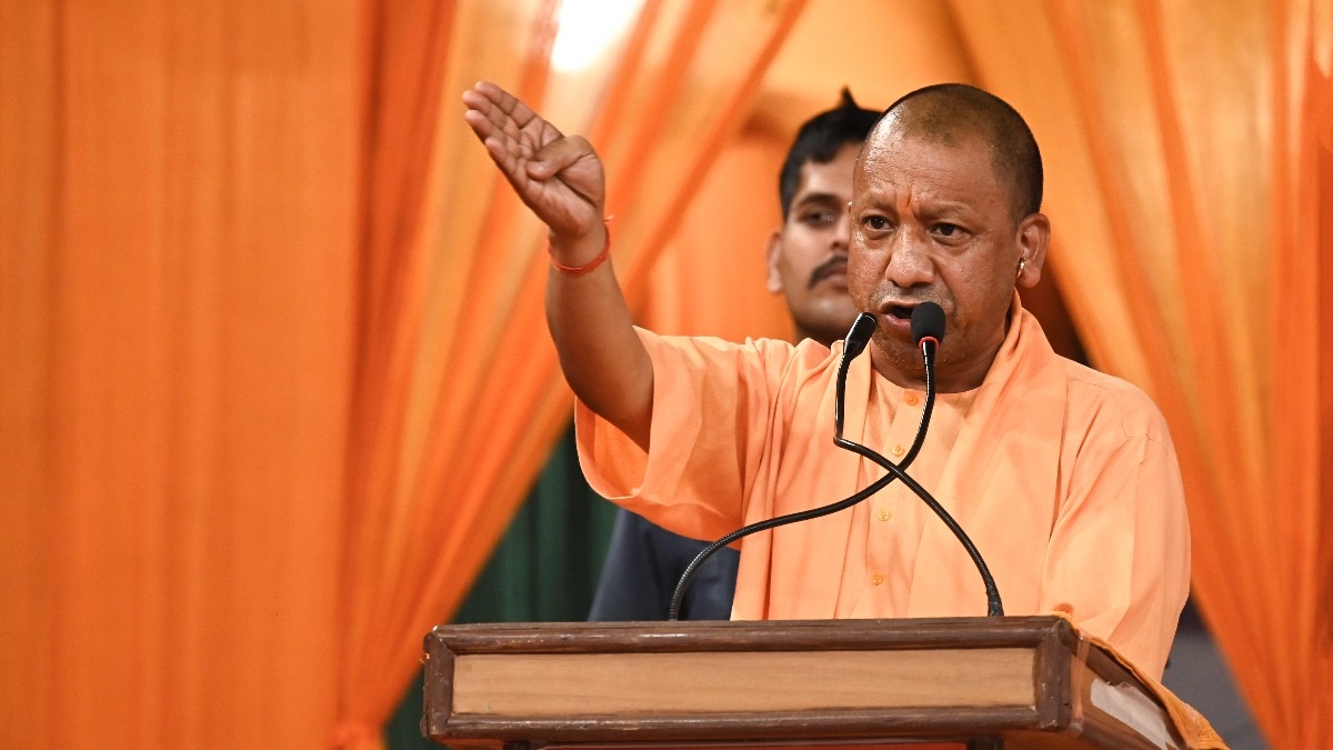 यूपी में 2 करोड़ 75 लाख वोटर्स ने नहीं जमा किए गणना फॉर्म, दूसरी तरफ CM योगी ने भाजपा नेताओं को ये बोल चेताया