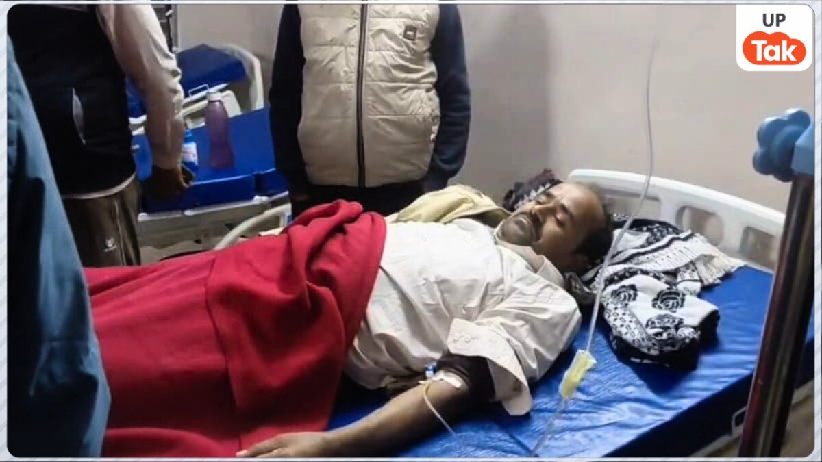 तस्वीर में BLO नाथूराम आर्य 