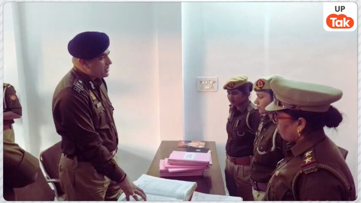 पहले फोन पर थानेदार को हड़काया फिर एक साथ किया 4 को सस्पेंड! वायरल IPS झांसी IG आकाश कुलहरि की कहानी