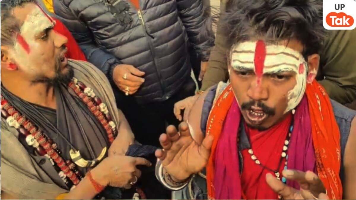 बाबाओं के गाल और सिर पर डंडे बरसाए गए फिर नाले में जा गिरे वो, दौड़ा-दौड़कर मारा गया Jaunpur, Jaunpur News, Jaunpur Viral News, Jaunpur Viral Video, Jaunpur Police, Babas beaten up in Jaunpur, UP News, UP Viral News, जौनपुर, जौनपुर न्यूज, जौनपुर वायरल न्यूज, जौनपुर वायरल वीडियो