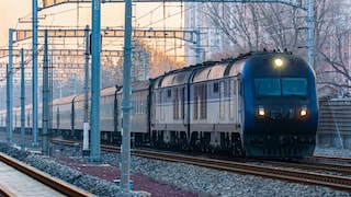 रेलवे में 550 पदों पर निकली बड़ी भर्ती, बिना परीक्षा होगा सिलेक्शन, यहां जानें फुल डिटेल्स UP Tak