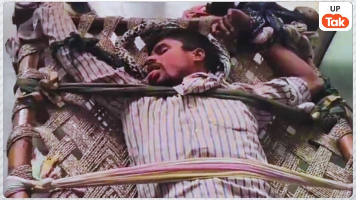 अलीगढ़ में अचानक कुत्ते की तरह भौंकने लगा राजकुमार...फिर अपनों को ही लगा झपटने, आखिर उसे क्या हुआ? Aligarh News: screengrab from viral video