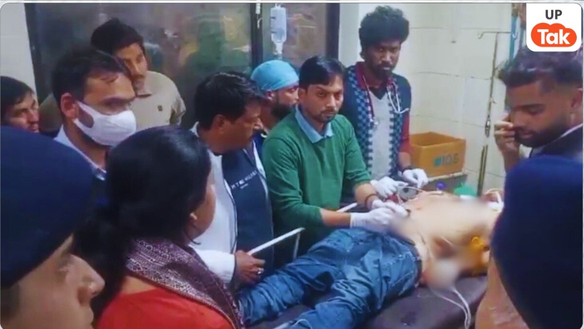 AMU के टीचर दानिश राव कैंपस में दोस्तों संग कर रहे थे बात तभी उनके सिर आ लगीं 2 गोलियां, किसने की हत्या? teacher shot dead in AMU