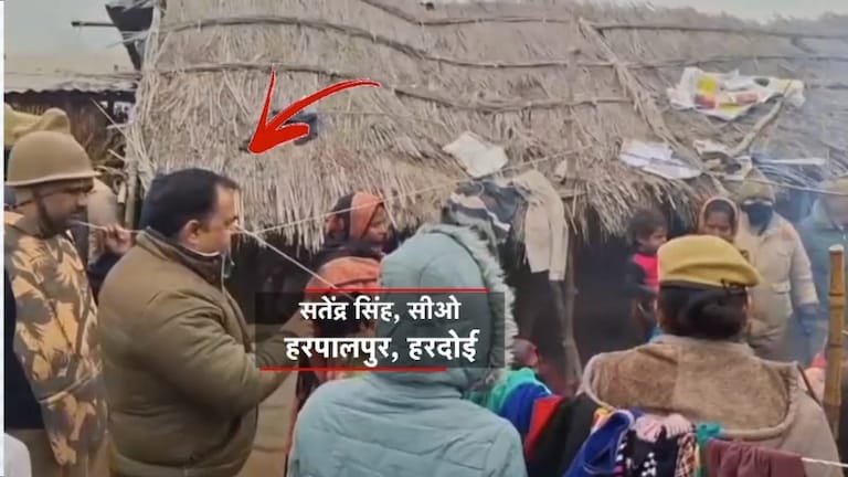 पहले धमकाया फिर महिलाओं के सामने ही CO सतेंद्र सिंह ने दे दी भद्दी गाली! कौन है ये पुलिस का अधिकारी? UP News