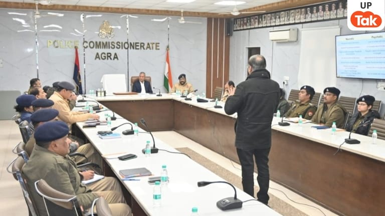 आगरा के सभी 49 थानों के इंचार्ज को मिलेगी 'साइकोलॉजिकल फर्स्ट ऐड' की ट्रेनिंग... जानें क्यों हो रहा ऐसा? UP Tak