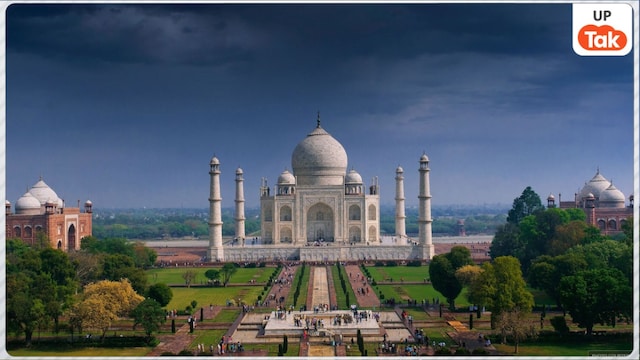 Shah Jahan real tomb View