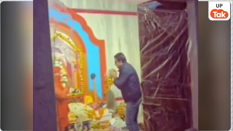 FIR दर्ज होने का आदेश मिलने के बाद चर्चा में आए पुलिस अफसर अनुज चौधरी सीधे पहुंचे गोरखनाथ मंदिर, फिर ये किया Anuj Chaudhary in Gorakhpur