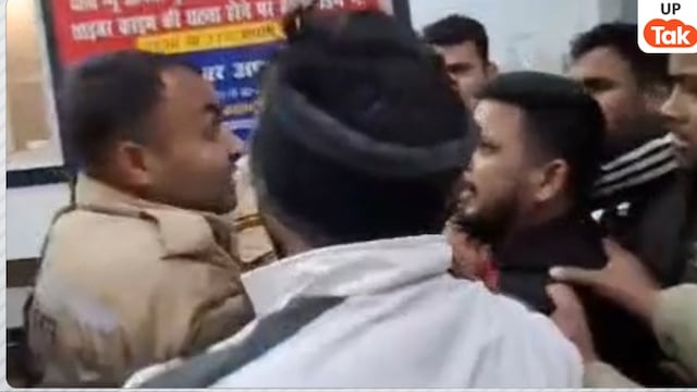 Agra Police and Lawyers Fight