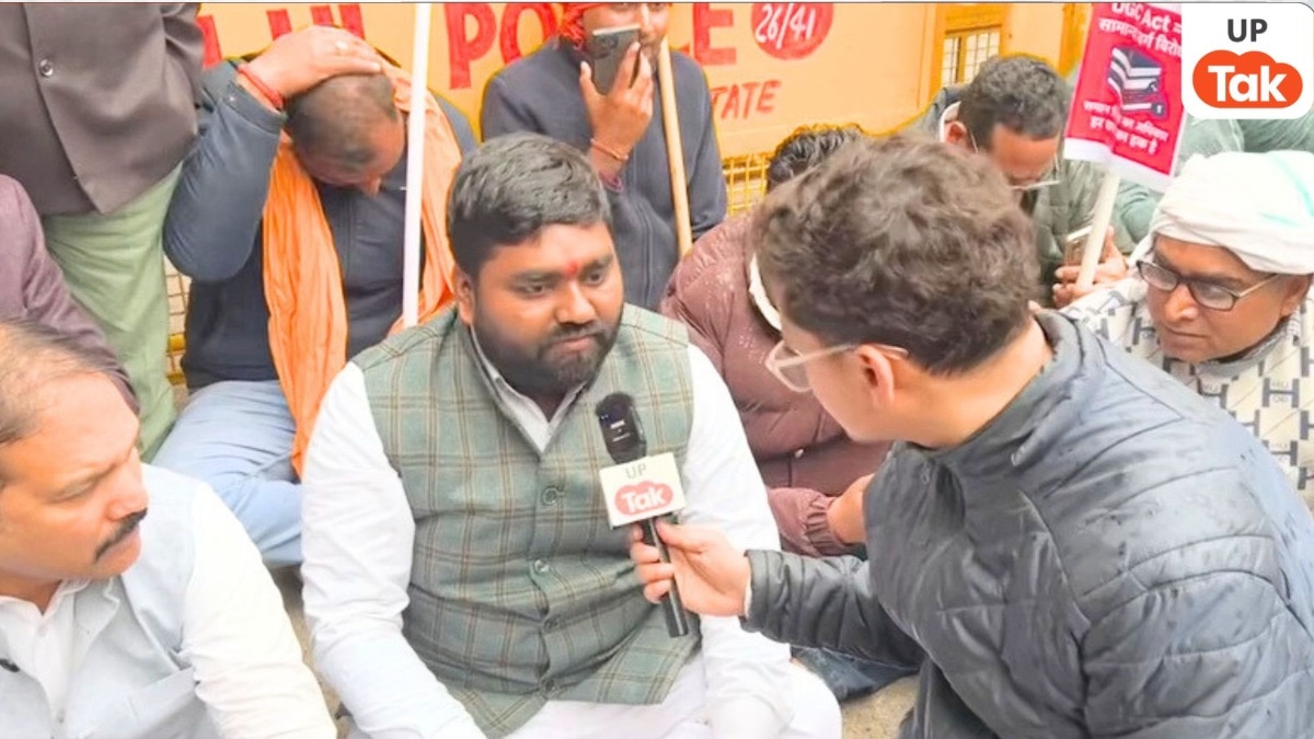 UGC के नए नियम के खिलाफ सवर्ण आर्मी लेकर दिल्ली पहुंच गए श्रावस्ती के ठाकुर शिवम सिंह, भारी बवाल