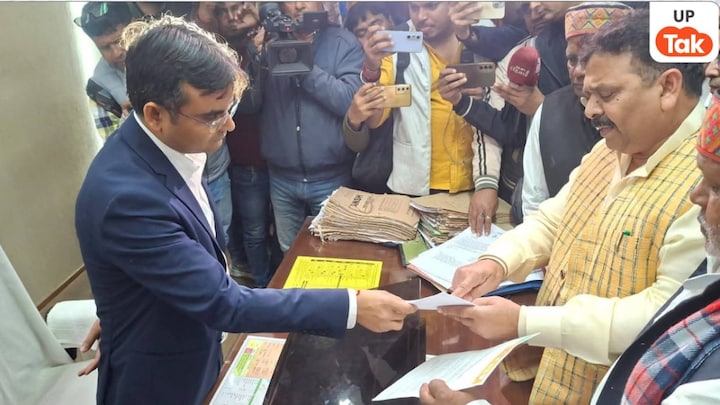 योगी सरकार के मंत्री रविंद जायसवाल ने ही SIR प्रक्रिया पर खड़े किए सवाल! वाराणसी की सीट पर निकाल लाए 9000 वाला आंकड़ा Minister Ravindra Jaiswal, SIR process, Varanasi news, Varanasi news, UP news, Yogi government, Yogi Adityanath, SIR, मंत्री रविंद जायसवाल, SIR प्रक्रिया, वाराणसी न्यूज, वाराणसी की खबर, यूपी न्यूज, योगी सरकार, योगी आदित्यनाथ, एसआईआर