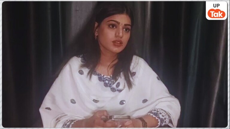 मैं ठाकुर हूं बोल वायरल होने वाली आस्था सिंह ने अब ऋषि मिश्रा और ऋतु त्रिपाठी पर मढ़ा इल्जाम, बताई पीछे की बात Aastha Singh