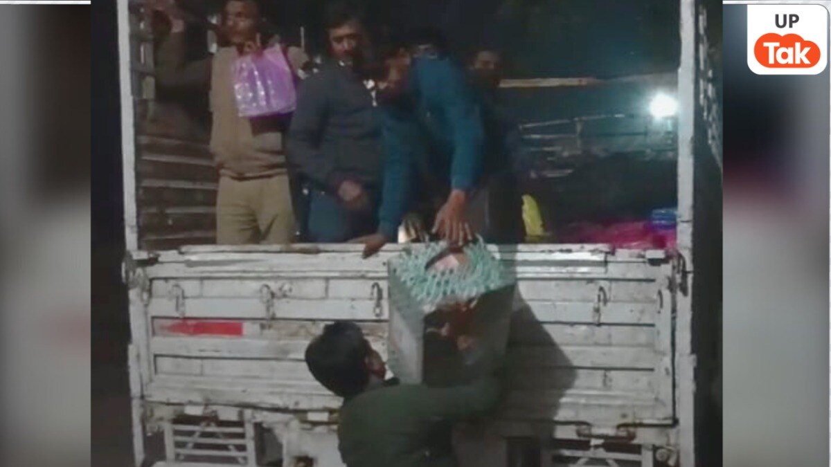यूपी बोर्ड परीक्षा से पहले ही उन्नाव में पलट गया पेपर से भरा मिनी ट्रक? DIOS सुनील दत्त ने बताई पूरी सच्चाई Unnao News