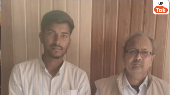 शुभम यादव की जगह शिवम यादव दे रहा था गाजीपुर में 10वीं की बोर्ड परीक्षा, STF ने रेड मारी तो गजब फर्जीवाड़ा सामने आया UP Board Exam, UP Board Exam, 10th Board Exam, Ghazipur, Board Exam Fraud, STF, UP STF, UP News, UP Viral News, यूपी बोर्ड परीक्षा, यूपी बोर्ड एग्जाम, 10वीं के बोर्ड एग्जाम, गाजीपुर, बोर्ड एग्जाम में फर्जीवाड़ा