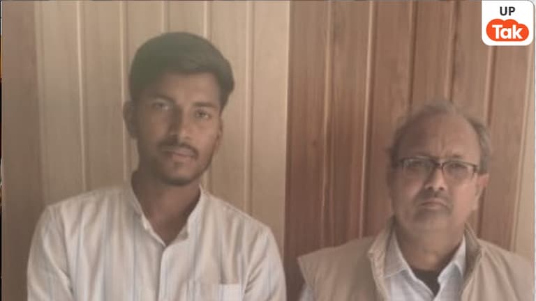 शुभम यादव की जगह शिवम यादव दे रहा था गाजीपुर में 10वीं की बोर्ड परीक्षा, STF ने रेड मारी तो गजब फर्जीवाड़ा सामने आया UP Board Exam, UP Board Exam, 10th Board Exam, Ghazipur, Board Exam Fraud, STF, UP STF, UP News, UP Viral News, यूपी बोर्ड परीक्षा, यूपी बोर्ड एग्जाम, 10वीं के बोर्ड एग्जाम, गाजीपुर, बोर्ड एग्जाम में फर्जीवाड़ा