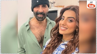 अक्षय कुमार के साथ ये कौन सा सरप्राइज देने जा रही हैं अक्षरा सिंह? दोनों की इस तस्वीर ने बढ़ाया सस्पेंस UP Tak
