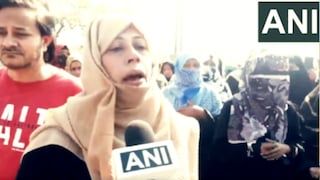 लखनऊ में बीच सड़क पर ये महिला चीखते हुए रोने लगी और अली खामनेई को लेकर ये सब कहा Ayatollah Khamenei, Lucknow News, Maulana Kalbe Jawad, Shia community Lucknow, Chhota Imambara, America Israel protest, candle march Lucknow, mourning in Lucknow, Sahadatganj protest