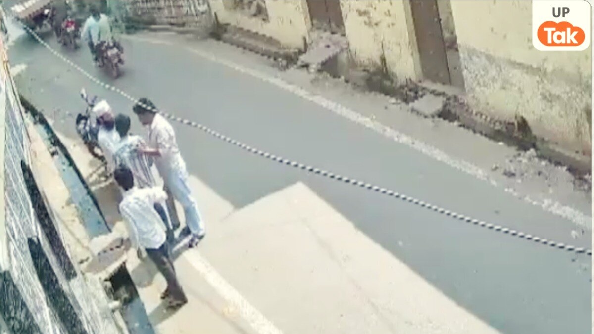 Muzaffarnagar, Muzaffarnagar news, Muzaffarnagar assault video, CCTV viral Muzaffarnagar beating, Civil Lines Muzaffarnagar clash, Abdul Wahab assault case, Muzaffarnagar police action
