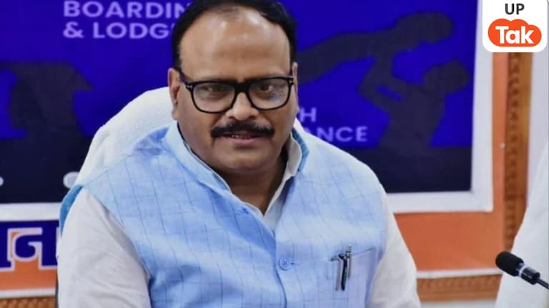 UPSI भर्ती परीक्षा में 'पंडित' वाले विकल्प पर मचा बवाल तो डिप्टी सीएम ब्रजेश पाठक ने कह दी ये बात UP Tak