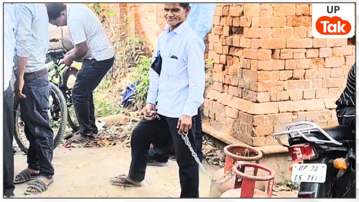सिलेंडर मिलते ही शख्स ने उसपर बांधी जंजीर... प्रयागराज से सामने आई ग्राउंड रिपोर्ट आपके होश फाख्ता कर देगी