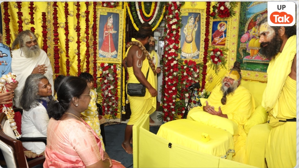 वृंदावन के केली कुंज आश्रम में राष्ट्रपति द्रौपदी मुर्मू ने लिया संत प्रेमानंद का आशीर्वाद, तब ऐसा था नजारा