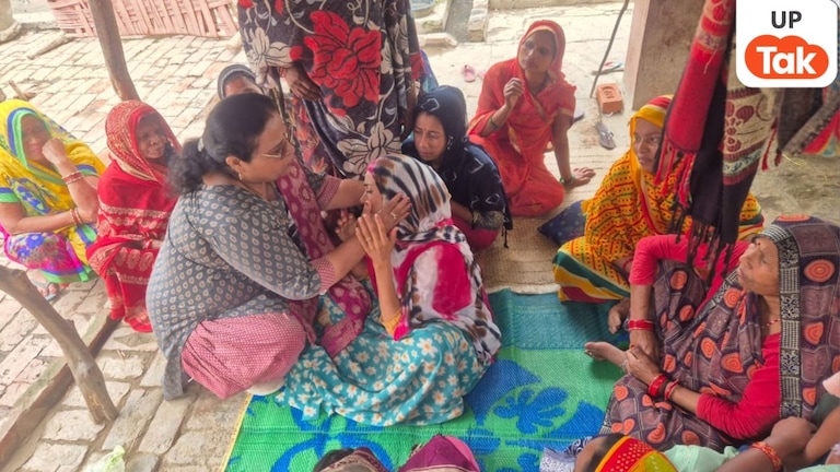 सीतापुर: डीएम ने लिया सऊदी अरब में हुई युवक की मौत मामले का संज्ञान, प्रशासनिक अधिकारी घर पहुंचे UP Tak