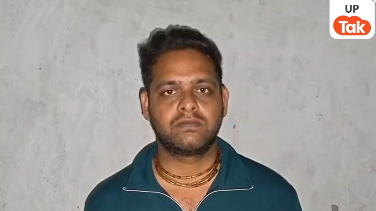  Mathura Social Activist Attack: सरकारी सायरन और “राज्य मंत्री” लिखी गाड़ी , दबंगों ने न सिर्फ कानून की धज्जियां उड़ाईं बल्कि बीच सड़क पर सामाजिक कार्यकर्ता पर जानलेवा हमला 