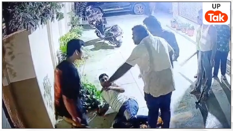 वाराणसी की DIG कॉलोनी में कैंसर पीड़िता समेत एक ही परिवार के 7 लोगों पर अटैक, हमले के पीछे अभिषेक सिंह उर्फ बड़े कौन? UP Tak