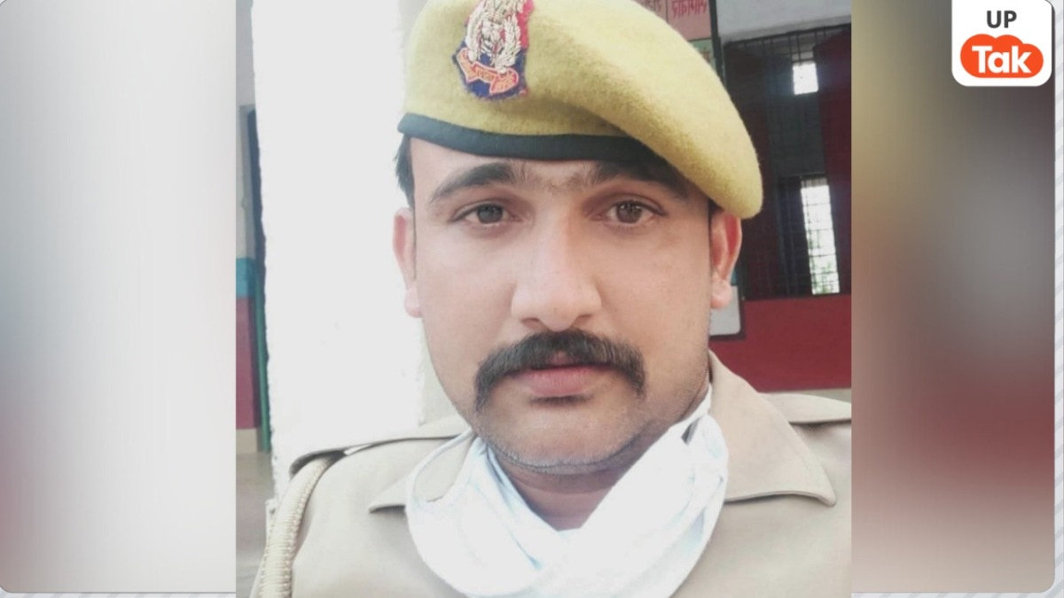 ललितपुर में तैनात हेड कॉन्स्टेबल जितेंद्र यादव को किया गया बर्खास्त, अब पछता रहा होगा