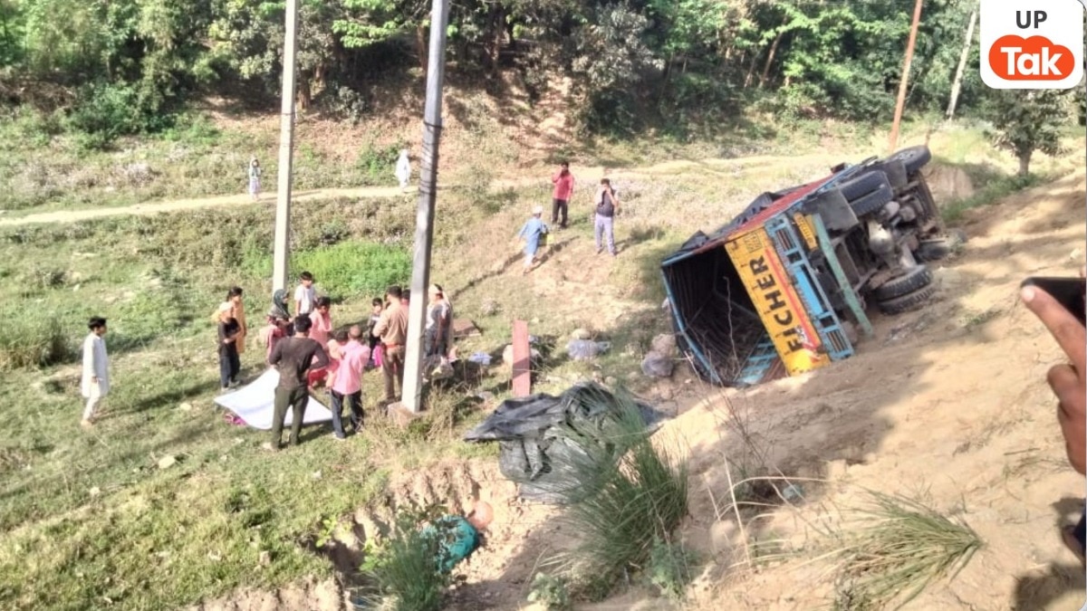 Saharanpur News: सहारनपुर में बड़ा हादसा: शाकंभरी देवी जा रहे श्रद्धालुओं से भरा DCM पलटा, दर्जनभर घायल