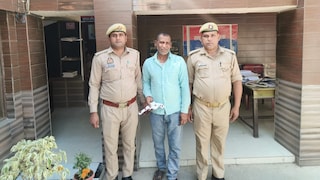 शीशगढ़ पुलिस की बड़ी कार्रवाई, अवैध तमंचा और कारतूस के साथ शातिर अपराधी गिरफ्तार Bareilly Crime News