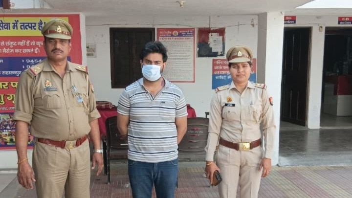 Saharanpur Temple Harassment: सहारनपुर में भक्तों की आस्था में खलल डालने वाला 'मजनू' गिरफ्तार, मंदिर के बाहर युवतियों से करता था छेड़छाड़