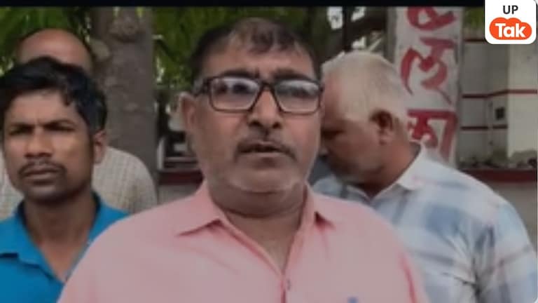 Raebareli Workers Protest: NTPC रायबरेली में मजदूरों का शोषण, 2 साल का बोनस अटका, वेतन के लिए भटक रहे 24 कामगार UP Tak