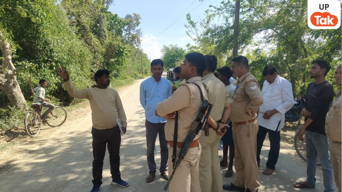 Barabanki News: चौकाघाट ओवरब्रिज के लिए पेड़ों की कटाई तेज, ग्रामीणों का विरोध-स्वामित्व पर बड़ा विवाद