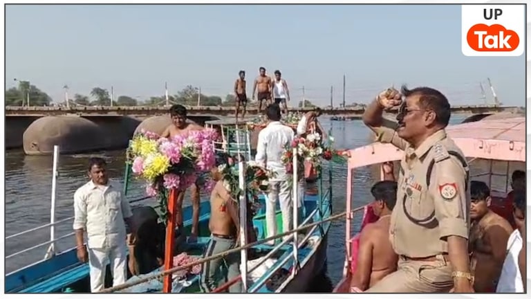 मथुरा में पांटून पुल से टकराकर 25 श्रद्धालुओं से भरी नाव पलटी, यमुना में डूबने से 6 लोगों की मौत Vrindavan Boat Accident
