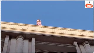 गोद में बच्चा लेकर लखनऊ में हाई कोर्ट की 5वीं मंजिल पर चढ़ गई रूपाली, फिर वहां जो हुआ वो देख हर कोई ठहर गया Lucknow News