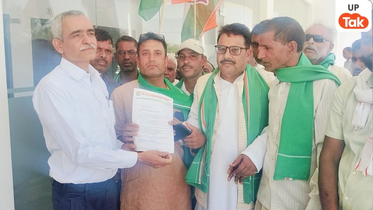 Amethi Farmers Protest: अमेठी में किसानों का हल्ला बोल, गेहूं खरीद में गड़बड़ी और फसल नुकसान पर कलेक्ट्रेट घेराव