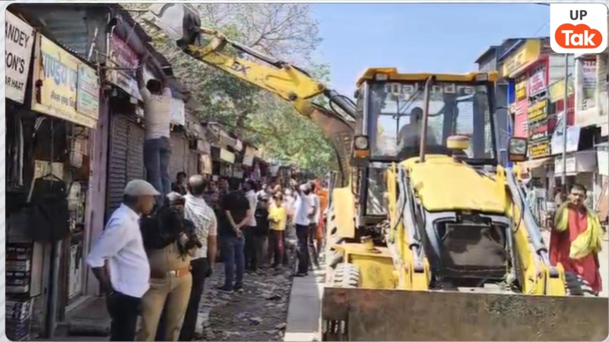 मथुरा में अतिक्रमण पर नगर निगम की बड़ी कार्रवाई, विकास मार्केट में गंदगी उजागर, संचालकों को सख्त चेतावनी