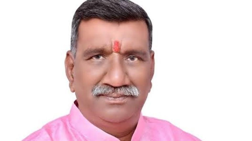 Sitapur Electricity Scam: कारागार राज्य मंत्री सुरेश राही ने खोला मोर्चा, बिजली विभाग के SDO पर लगा अवैध वसूली का आरोप Sitapur News