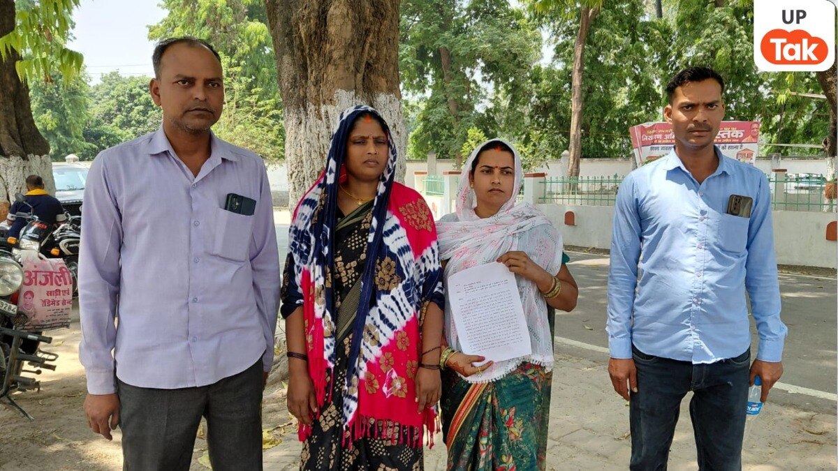 Ballia Land Dispute: बलिया में जमीन विवाद में पुलिस पर गंभीर आरोप, महिलाओं ने कहा- रिश्वत लेकर भी कर रहे परेशान UP Tak