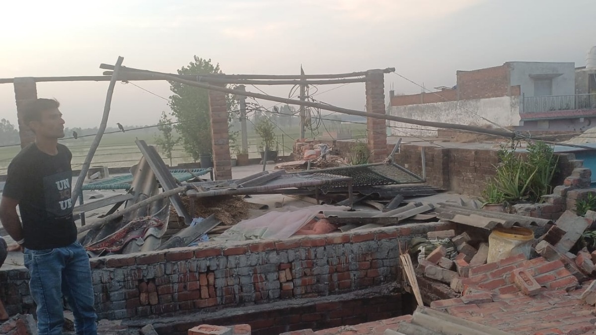 Moradabad News: मुरादाबाद में तूफान का तांडव: सोते-सोते मलबे में दबे पति-पत्नी, दोनों की दर्दनाक मौत