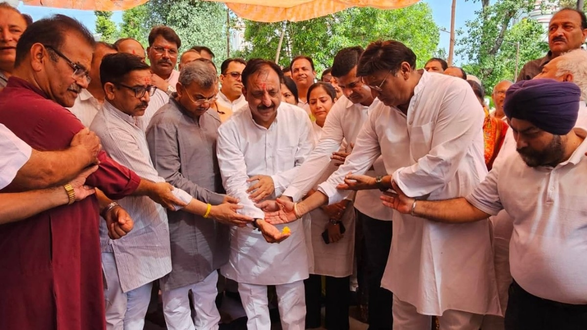 Saharanpur News: सहारनपुर में भूतेश्वर महादेव मंदिर में बनेगा एक करोड़ का हॉल, हुआ शिलान्यास